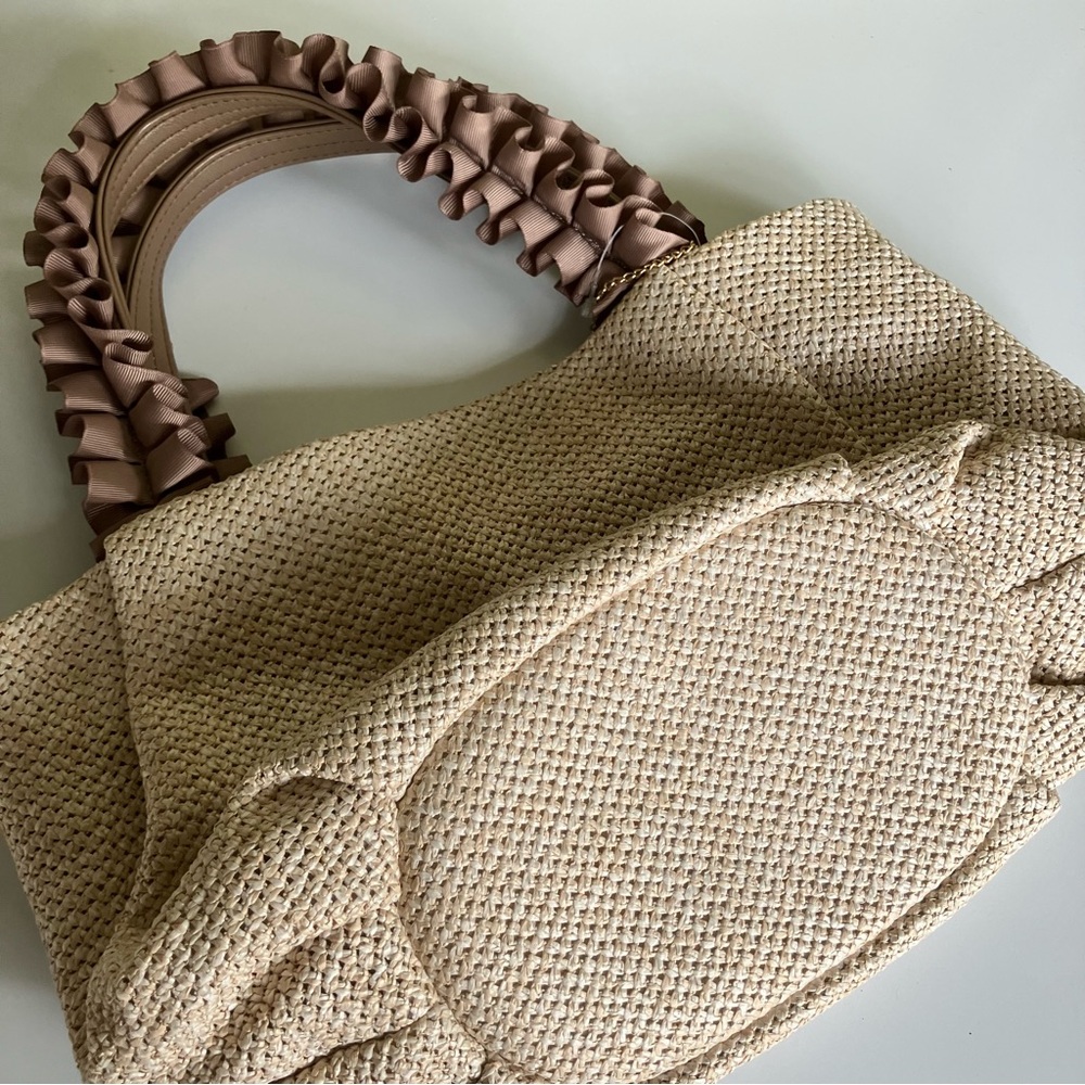Woven handbag straw ruffle, garden girl, euro summer scandi girl, lagenlook - Picture 3 of 16